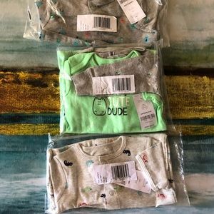 lot of 4 piece baby clothes 6 months Carter’s